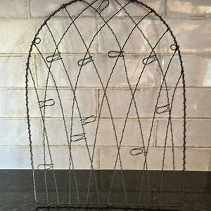 NWOT Magnolia Farms Photo Arch